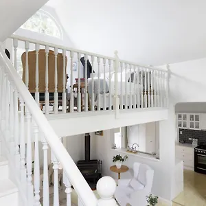 The Chapel - Luxury Country Escape For 6 Witta